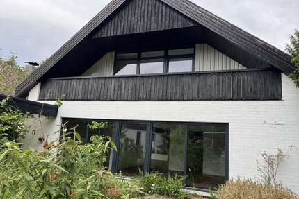 Haus zum Mieten in Garbsen Schloß Ricklingen 1.500 € 175 m²