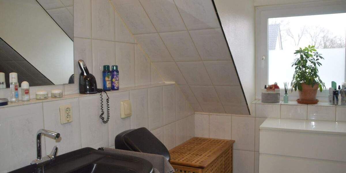 Doppelhaushälfte Isernhagen Isernhagen H.B. - 5 Zimmer, 138 m&sup2;, 395.000&euro; | Angebot:24425943