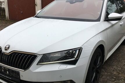 Skoda Superb 176.000 km 12.990 &euro; Ronnenberg 30952