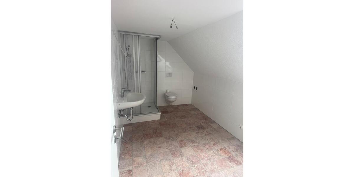 Dachgeschoßwohnung Bad Münder am Deister - 3 Zimmer, 72 m&sup2;, 760&euro; | Angebot:27542753