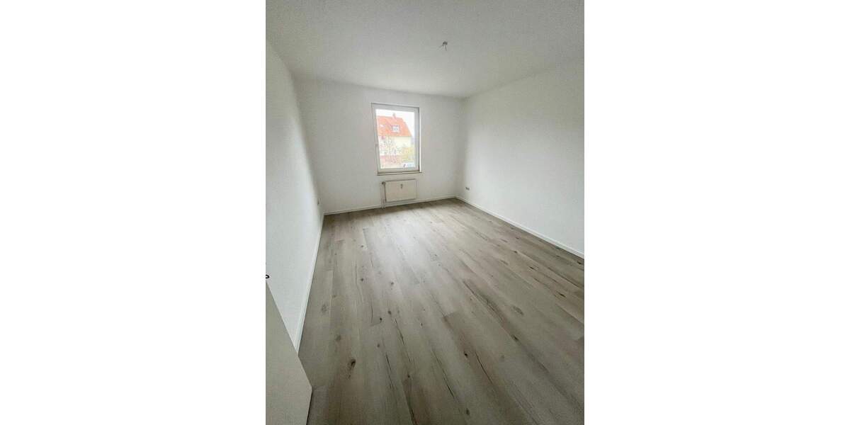 Etagenwohnung Ronnenberg - 3 Zimmer, 76 m&sup2;, 699&euro; | Angebot:25739881