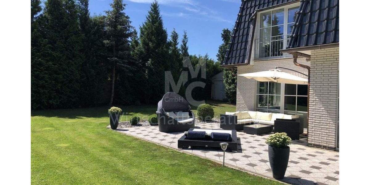 Einfamilienhaus Isernhagen / Altwarmbüchen Altwarmbüchen - 7 Zimmer, 319 m&sup2;, 1.245.000&euro; | Angebot:25475414