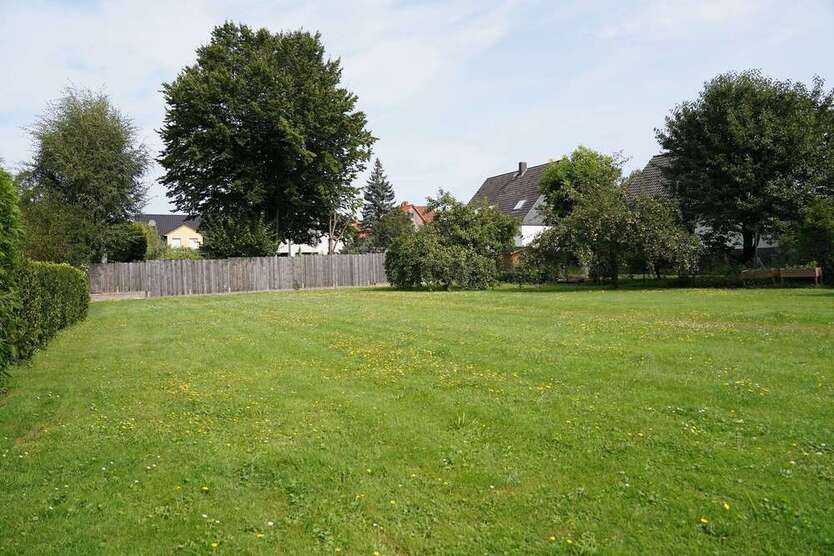 Grundstück zu verkaufen in Lehrte Hämelerwald 195.000 € 779 m²