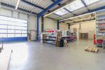 Moderne und sehr gepflegte Büro- und Produktionsimmobilie in beliebter Gewerbelage von Hildesheim zimmer