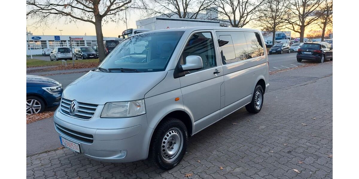 VW T5 Transporter 217.000 km 9.990 &euro; Hannover 30165