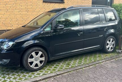 VW Touran 157.000 km 4.999 &euro; Wennigsen 30974
