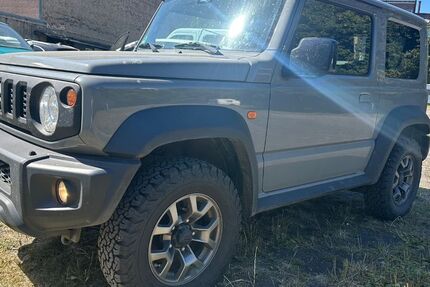 Suzuki Jimny 181.000 km 19.999 € Hannover OT Ricklingen 30459