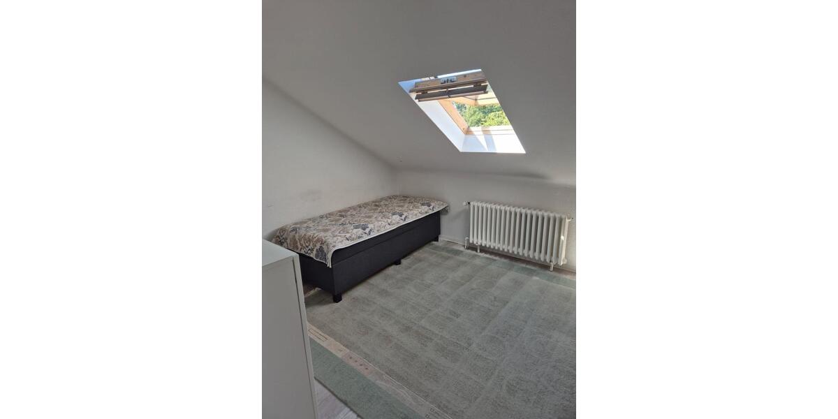 Dachgeschoßwohnung Hannover Misburg-Anderten - 3 Zimmer, 60 m&sup2;, 650&euro; | Angebot:27539211