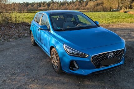 Hyundai i30 122.521 km 12.000 &euro; Hannover 30163
