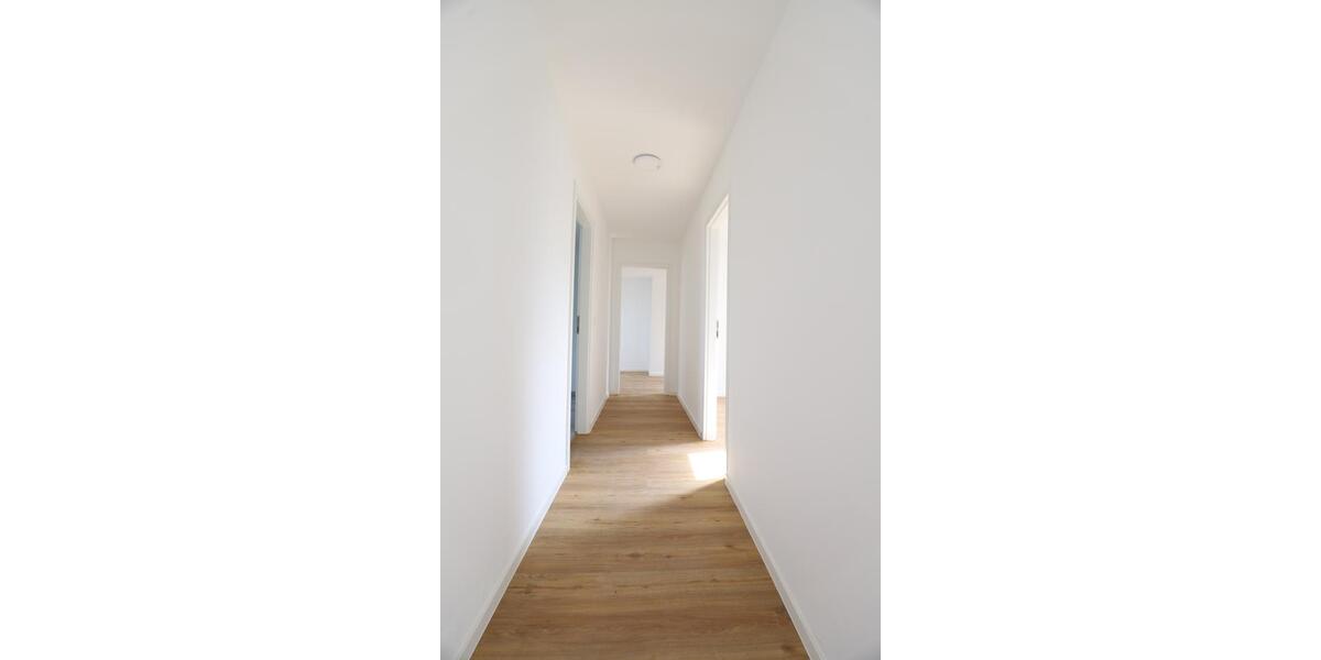 Dachgeschoßwohnung Hannover Bothfeld-Vahrenheide - 4 Zimmer, 84 m&sup2;, 209.000&euro; | Angebot:27122032