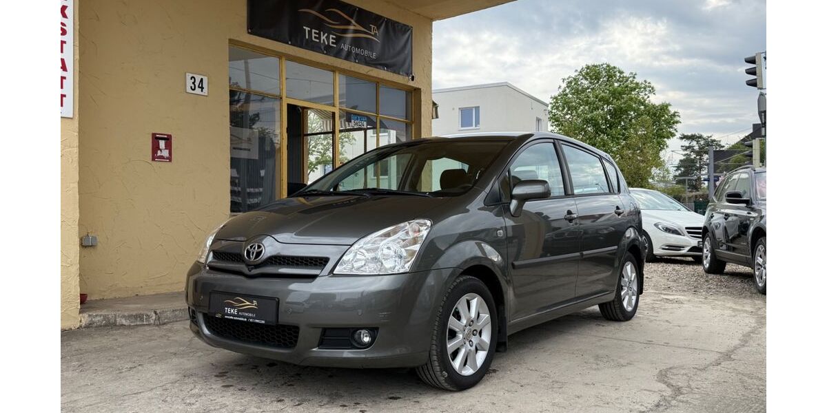 Toyota Corolla Verso 129.000 km 4.999 &euro; Hannover 30629
