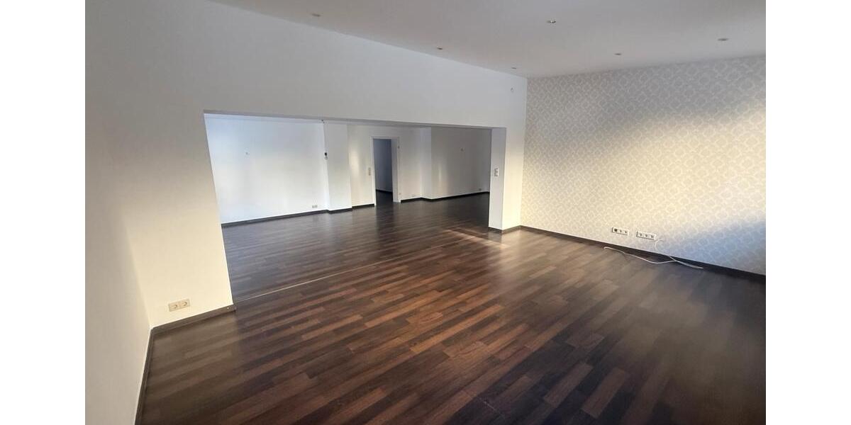 Einfamilienhaus Hannover Buchholz-Kleefeld - 4 Zimmer, 180 m&sup2;, 1.950&euro; | Angebot:25131400