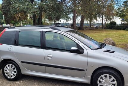 Peugeot 206 167.222 km 699 € Isernhagen 30916