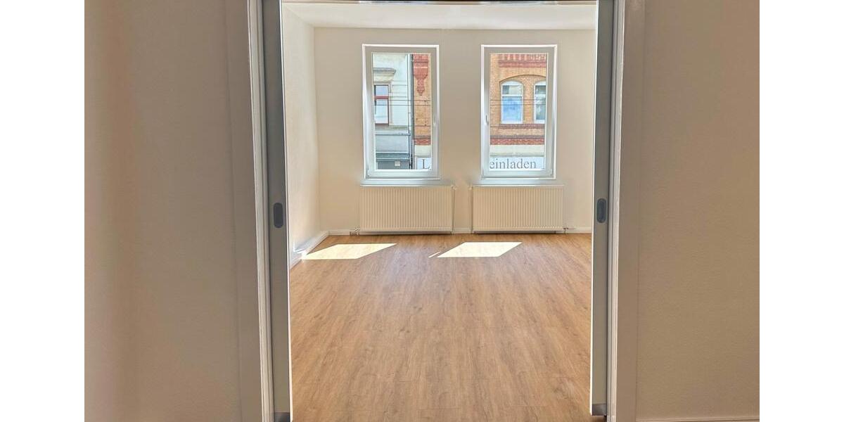 Etagenwohnung Hannover Linden-Limmer - 4 Zimmer, 100 m&sup2;, 1.350&euro; | Angebot:26382276