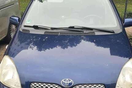 Toyota Yaris 85.000 km 2.500 € laatzen 30880