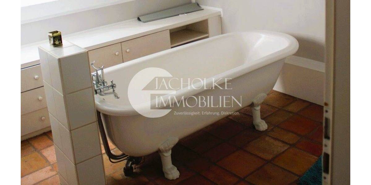 Mehrfamilienhaus, Wohnhaus Bad Münder am Deister / Nienstedt Nienstedt - 1 Zimmer, 720 m&sup2;, 745.000&euro; | Angebot:26902085