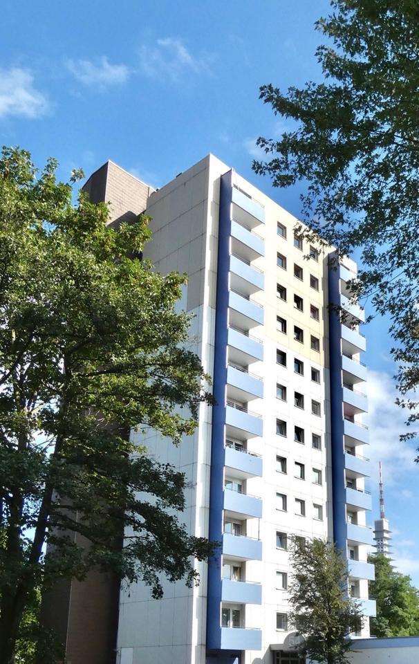 Kapitalanlage: Vermietete 3-Zimmer-Wohnung im 10. OG