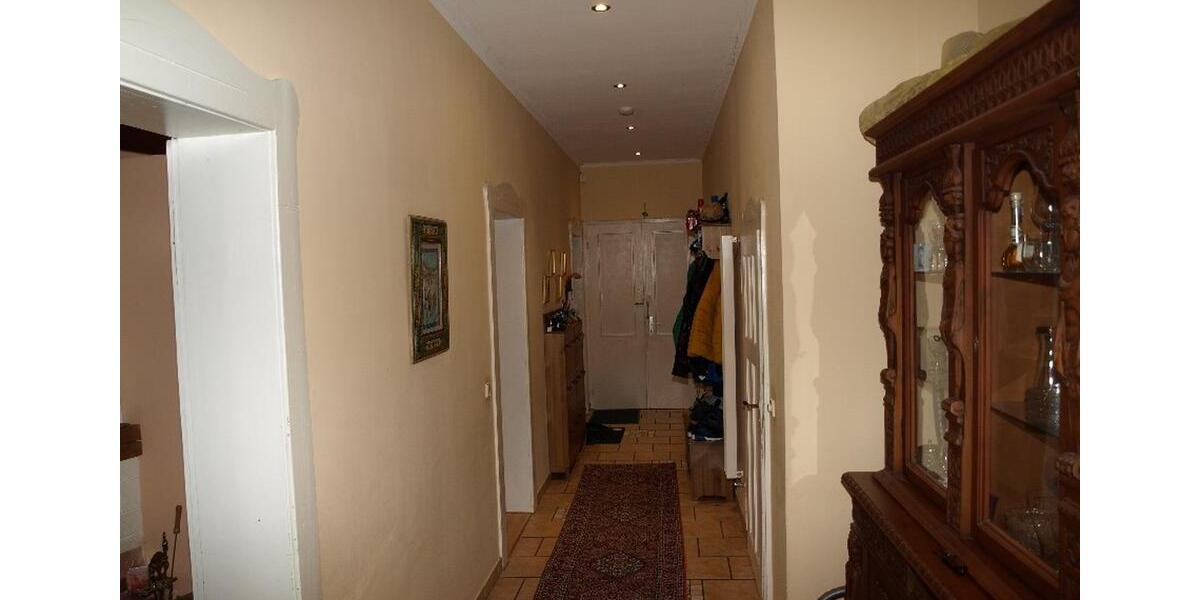 Erdgeschoßwohnung Hannover Vahrenwald-List - 6 Zimmer, 160 m&sup2;, 1.750&euro; | Angebot:25444353