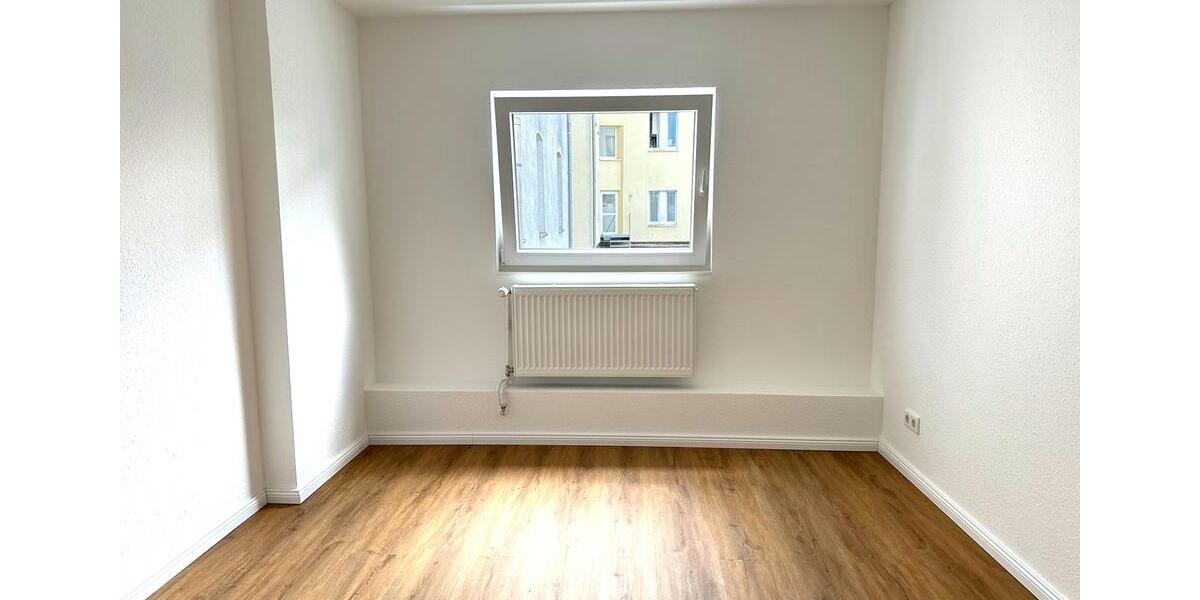 Etagenwohnung Hannover Linden-Limmer - 4 Zimmer, 100 m&sup2;, 1.350&euro; | Angebot:26382276