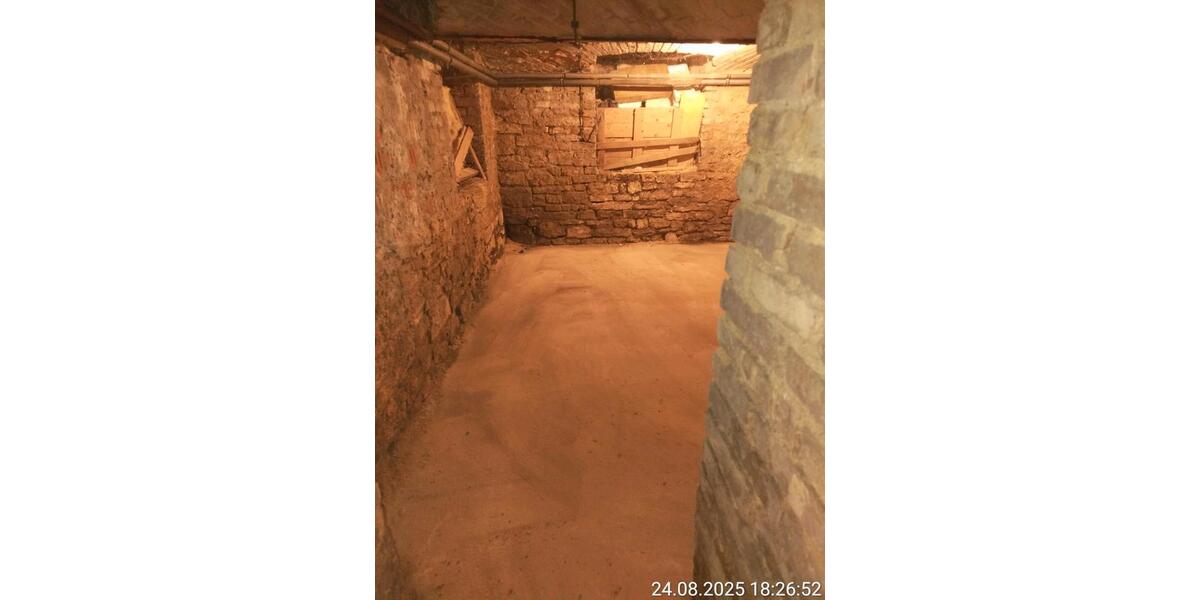 Reihenhaus Garbsen - 6 Zimmer, 170 m&sup2;, 130.000&euro; | Angebot:25268510