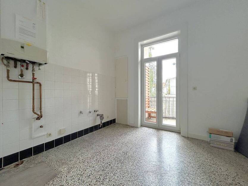 Wunderschöne 4 Zimmerwohnung mit Balkon in der beliebten Südstadt