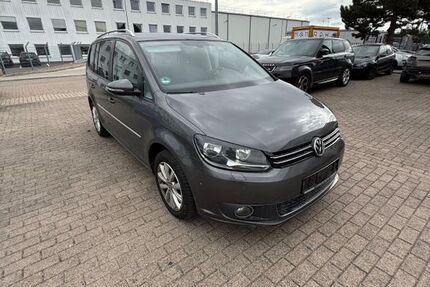 VW Touran 83.954 km 14.690 € Harsum 31177