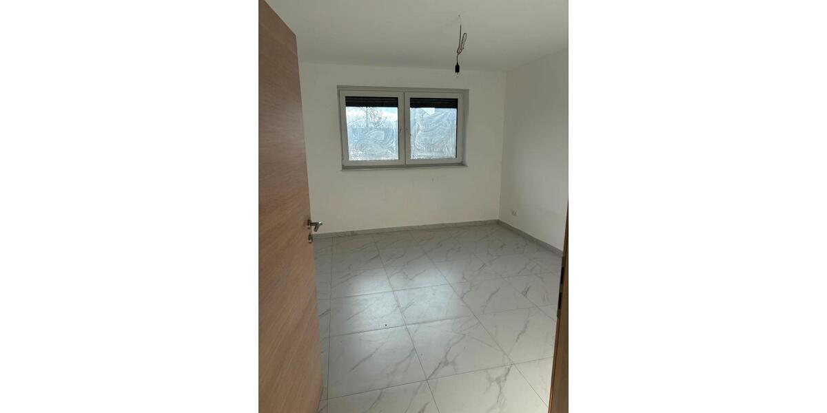 Erdgeschoßwohnung Neustadt am Rübenberge - 3 Zimmer, 105 m&sup2;, 1.260&euro; | Angebot:24941649