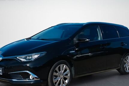 Toyota Auris 79.300 km 15.900 &euro; Garbsen 30827