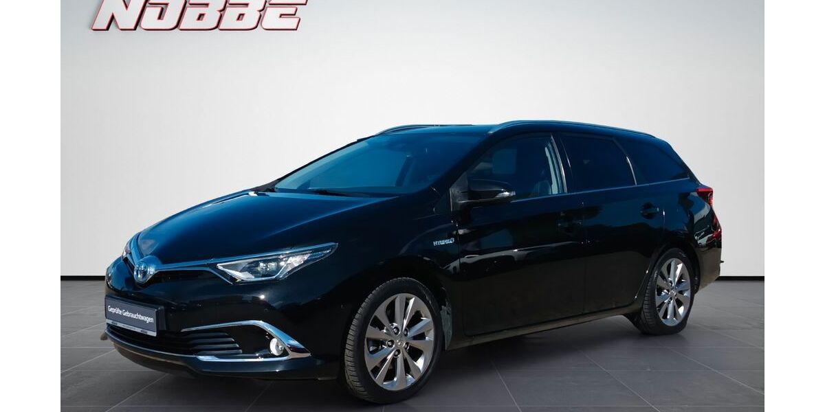 Toyota Auris 79.300 km 15.900 &euro; Garbsen 30827