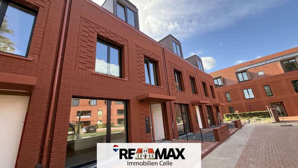 Einfamilienhaus Hannover / Bemerode Bemerode - 4 Zimmer, 170 m&sup2;, 1.950&euro; | Angebot:27475326