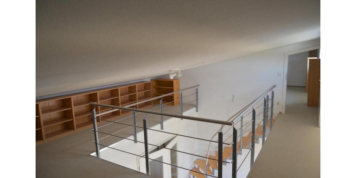Dachgeschoßwohnung Hannover Bothfeld-Vahrenheide - 4.5 Zimmer, 134 m&sup2;, 450.000&euro; | Angebot:26983092