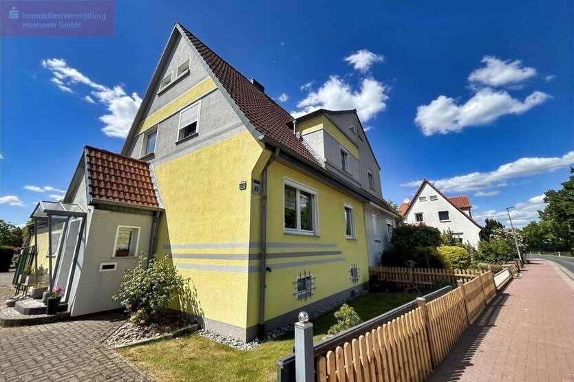 Haus zum Kaufen in Seelze 298.000 € 135 m²