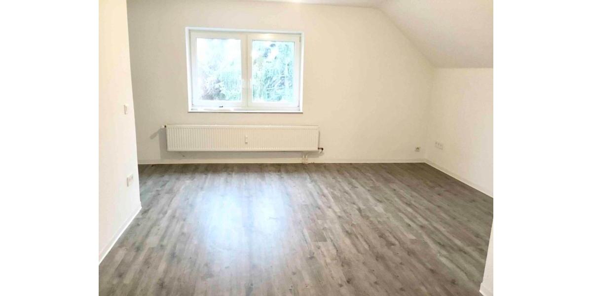 Dachgeschoßwohnung Langenhagen - 1 Zimmer, 35 m&sup2;, 379&euro; | Angebot:25140430