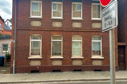 Mehrfamilienhaus mit Nebengebäude in zentraler Lage PE Süd zimmer