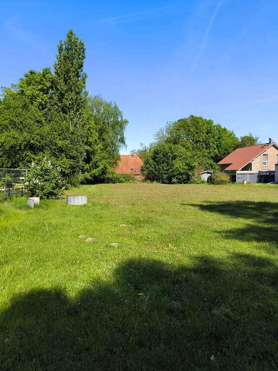Grundstück zu verkaufen in Wedemark 445.000 € 1200 m²