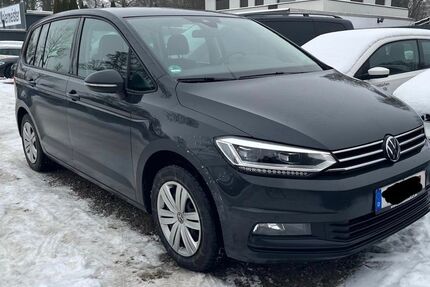VW Touran 42.090 km 32.999 &euro; Isernhagen OT Altwarmbüchen bei Hannover A2/A7 30916