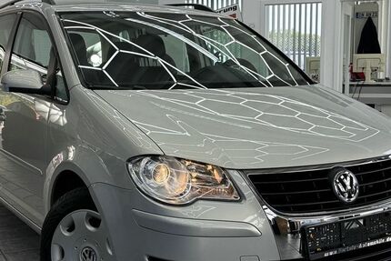 VW Touran 143.500 km 6.750 &euro; Fuhrberg 30938
