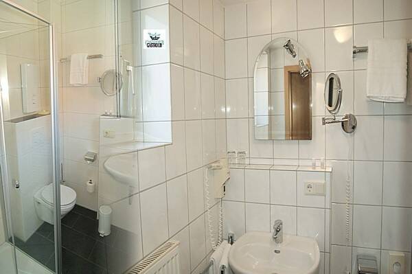 Gewerbeobjekt Hannover Wettbergen - 1 Zimmer, 4.850&euro; | Angebot:26583298