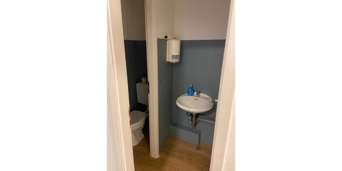 Räumlichkeiten in HildesheimAndreas Passage zu sofort zu vermieten! zimmer