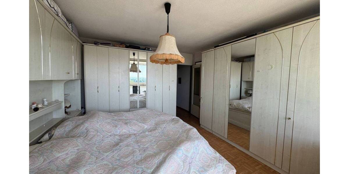 Etagenwohnung Hannover Linden-Mitte - 4 Zimmer, 100 m&sup2;, 100.000&euro; | Angebot:25211702