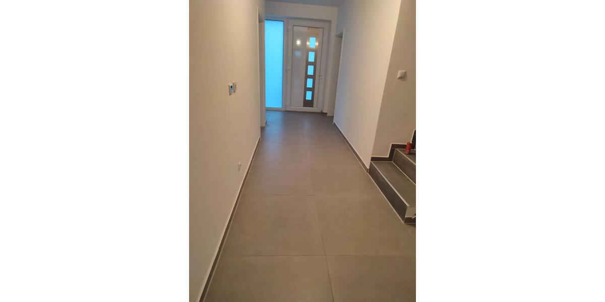 Doppelhaushälfte Hannover - 6 Zimmer, 154 m&sup2;, 1.500&euro; | Angebot:26035556