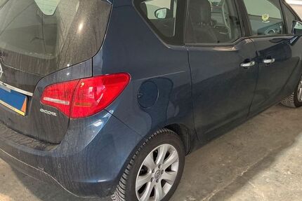 Opel Meriva 88.000 km 5.990 &euro; Hannover 30419