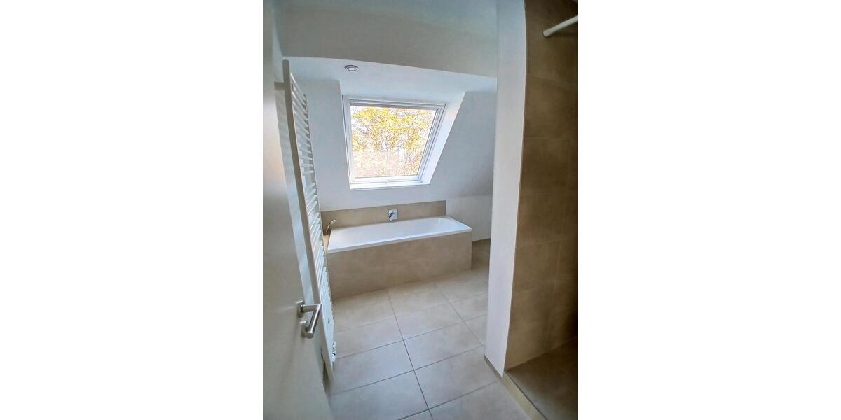 Maisonettenwohnung Hannover Nord - 3 Zimmer, 118 m&sup2;, 1.495&euro; | Angebot:27543687