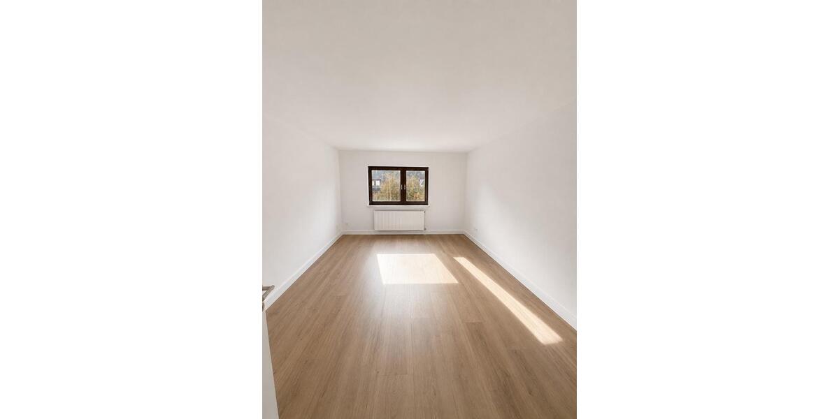 Doppelhaushälfte Hannover Ricklingen - 7 Zimmer, 180 m&sup2;, 2.200&euro; | Angebot:27607816