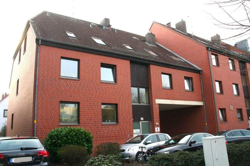 Großzügiges Wohnen in Grasdorf + Stellplatz ... !!! 2 zimmer