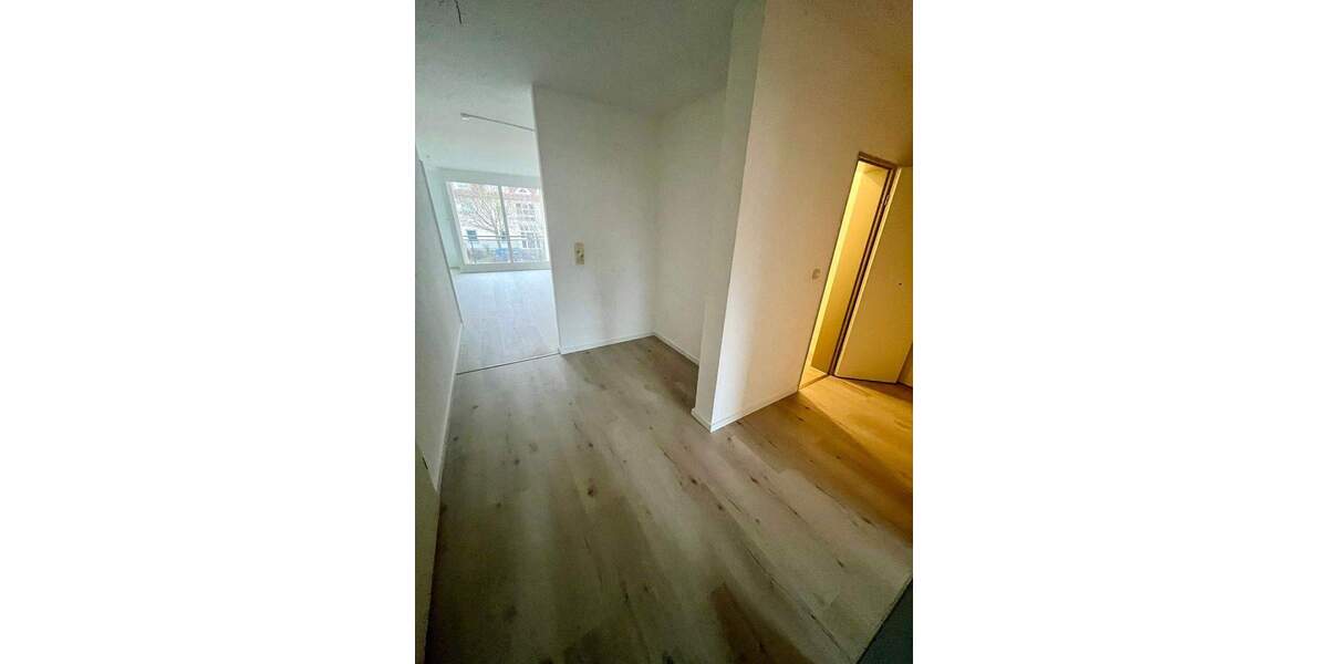 Etagenwohnung Ronnenberg - 3 Zimmer, 76 m&sup2;, 699&euro; | Angebot:25739881