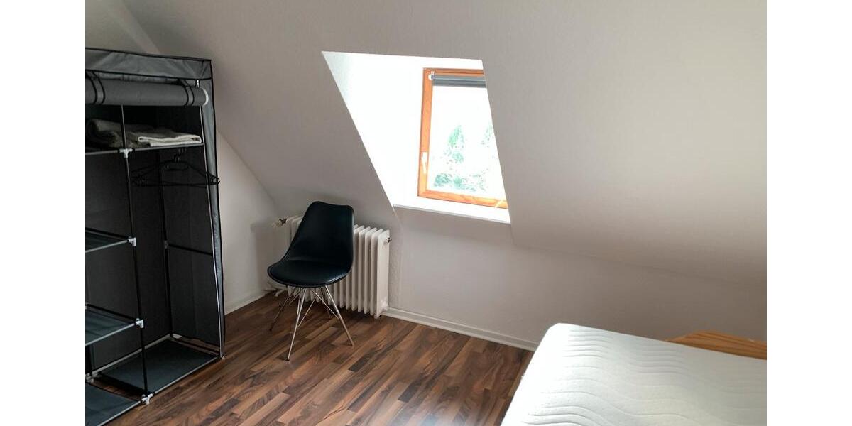 Dachgeschoßwohnung Hannover Herrenhausen-Stöcken - 3 Zimmer, 56 m&sup2;, 880&euro; | Angebot:25505802