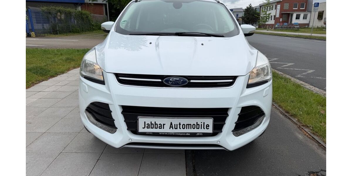 Ford Kuga 127.800 km 8.950 &euro; Hannover 30179