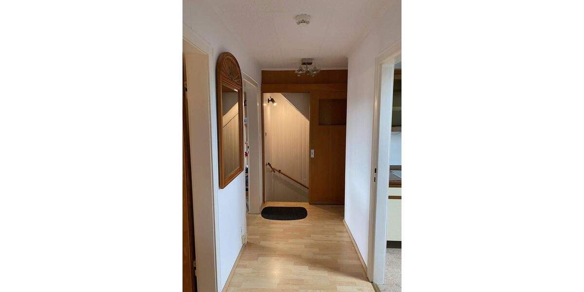 Großzügiges Reihenmittelhaus mit Garten & Garage in zweiter Reihe am Mittellandkanal 5 zimmer