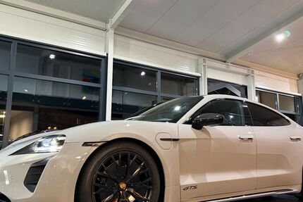 Porsche Taycan 34.000 km 94.900 € Isernhagen 30916